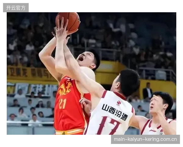 CBA胡金秋篮下终结训练更坚决——炼就篮球硬汉的秘密武器